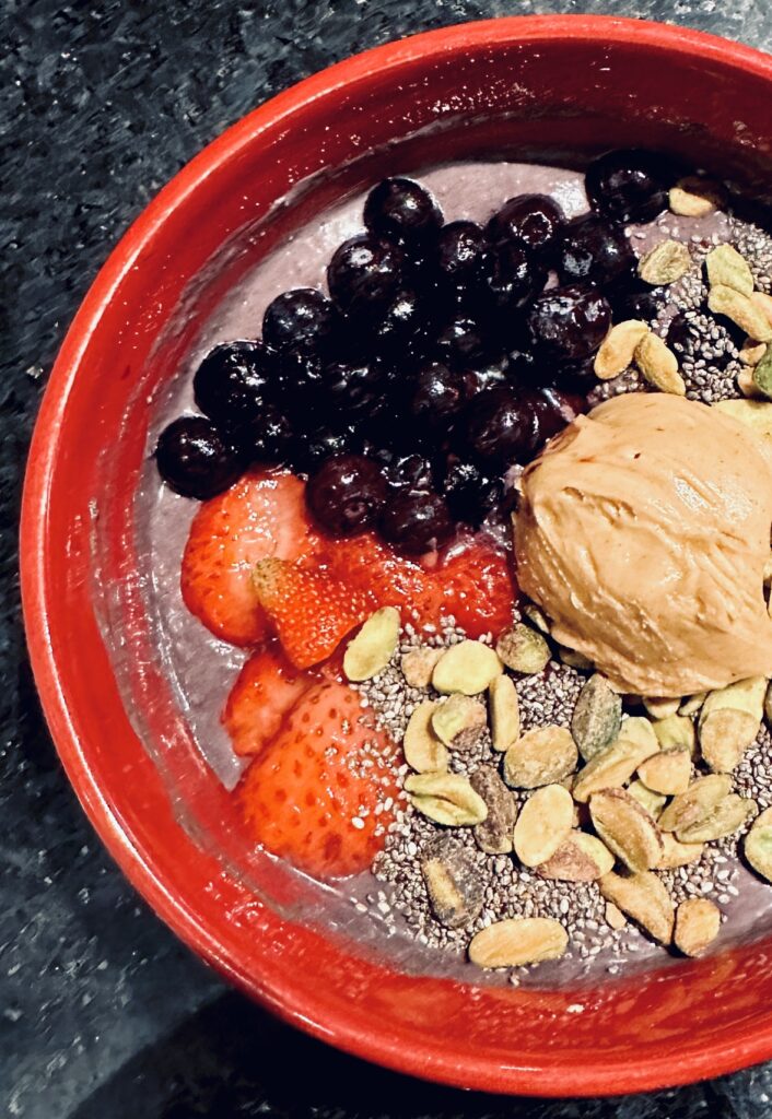 Protein acai bowl recipe with pistachios, healthy breakfast, healthy snack